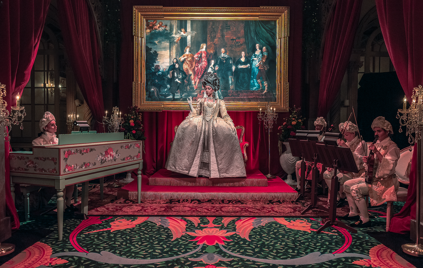Queen Charlotte throne room high resolution