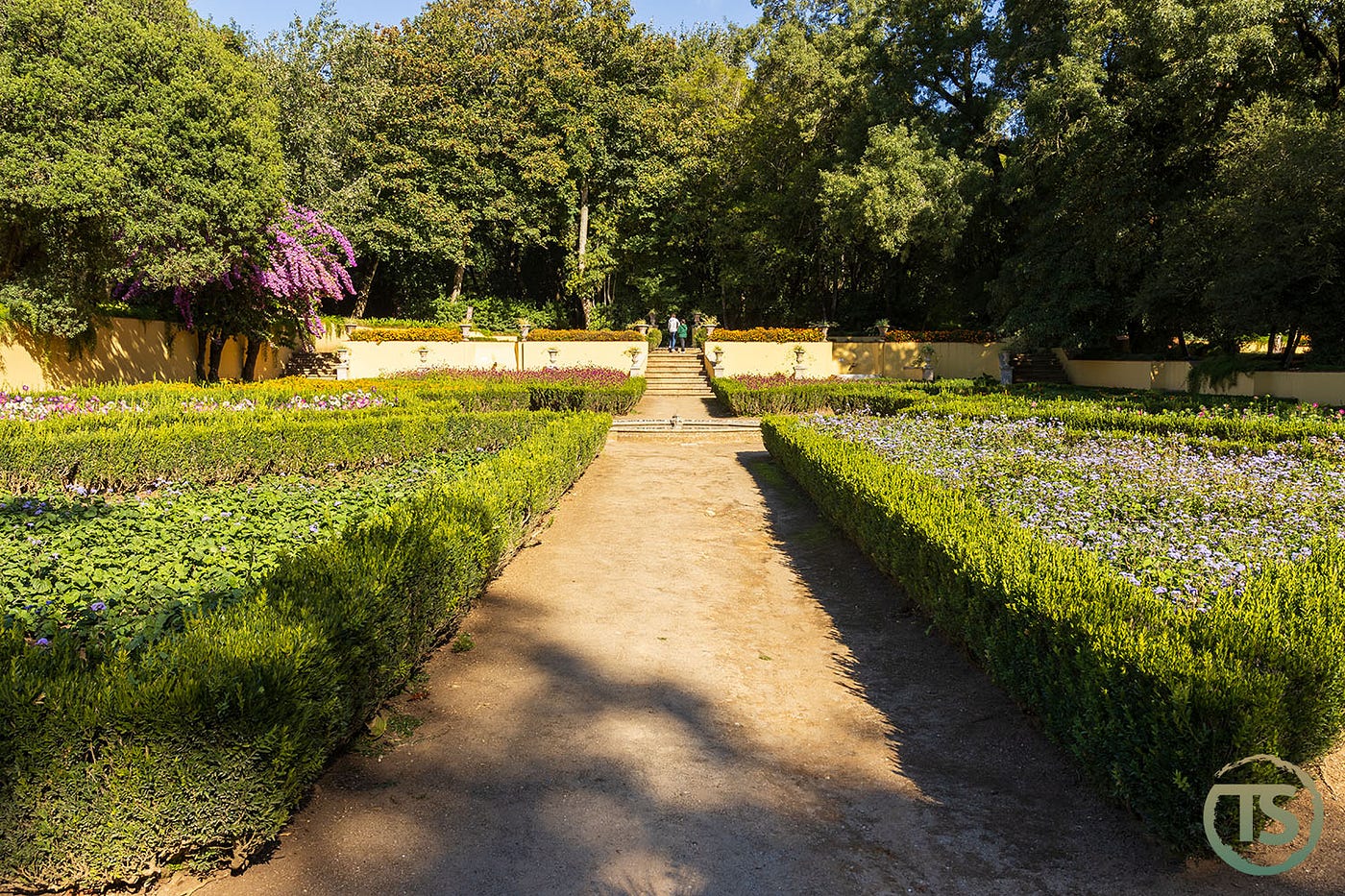Jardim do Cerco Mafra: Um refúgio barroco ao lado do Palácio Nacional