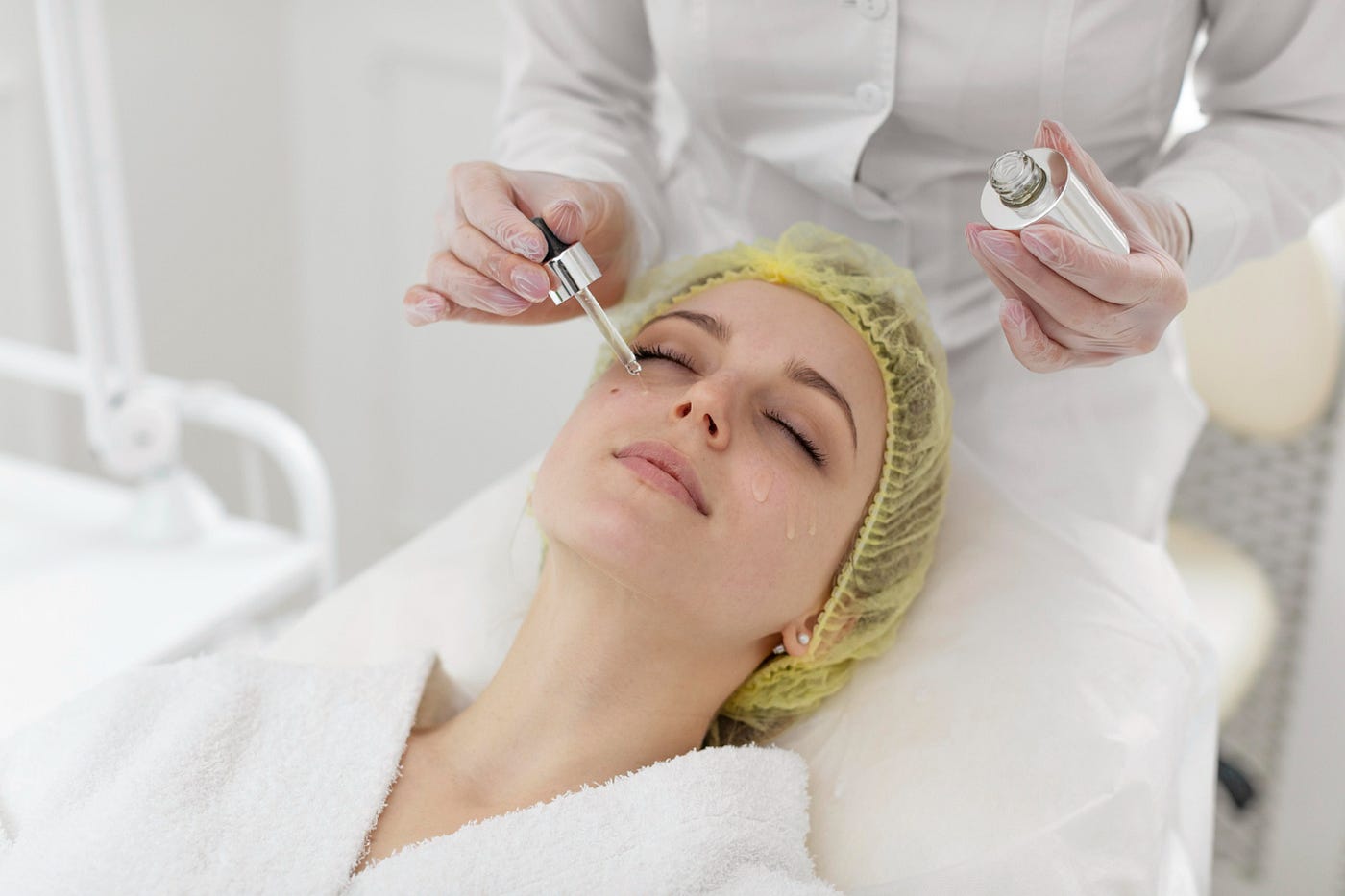 Glutathione: Unveiling the Secret Behind Celebrity Skin Beauty | by Valeria  | Medium