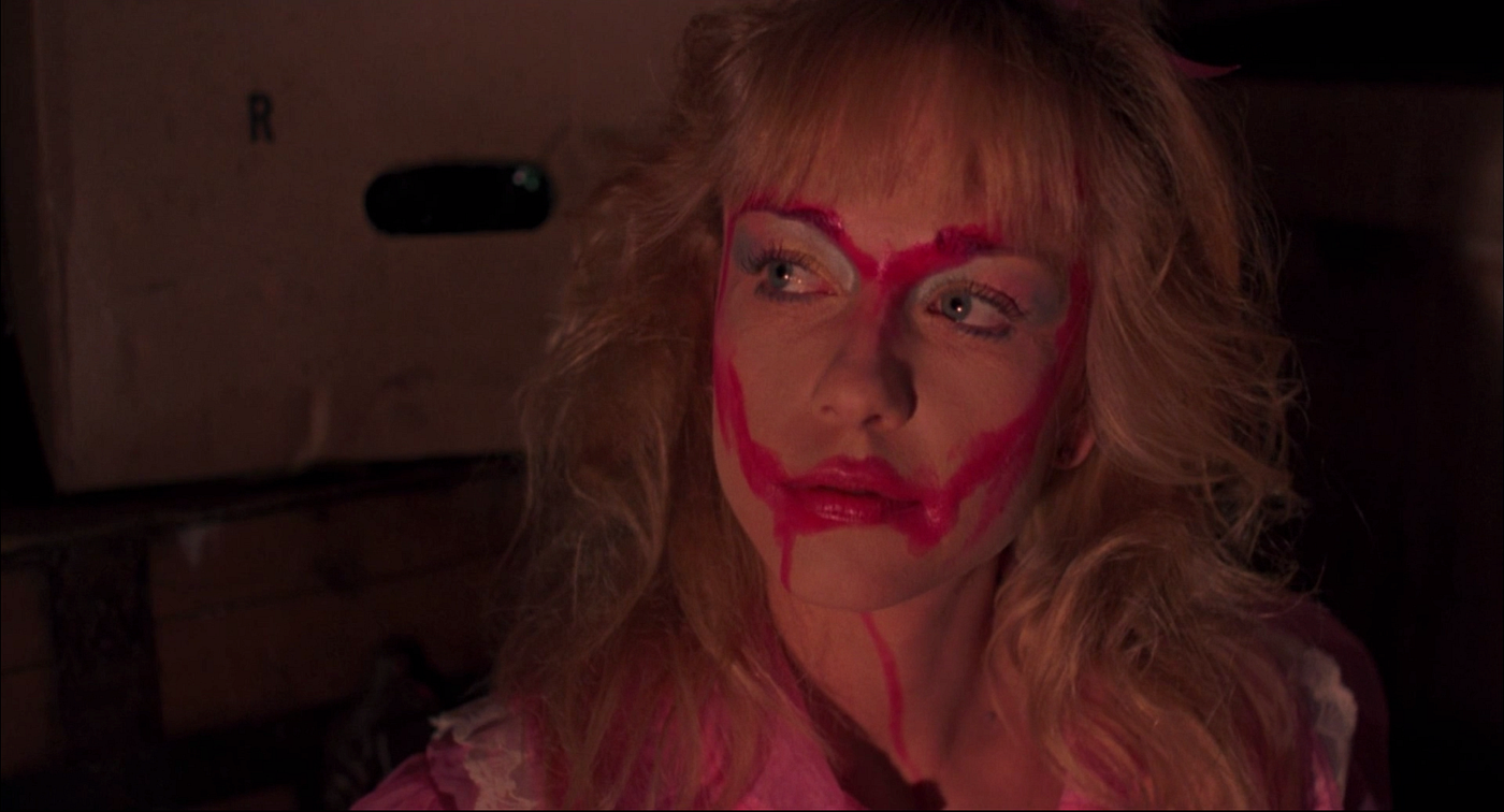 Night of the demons lipstick scene