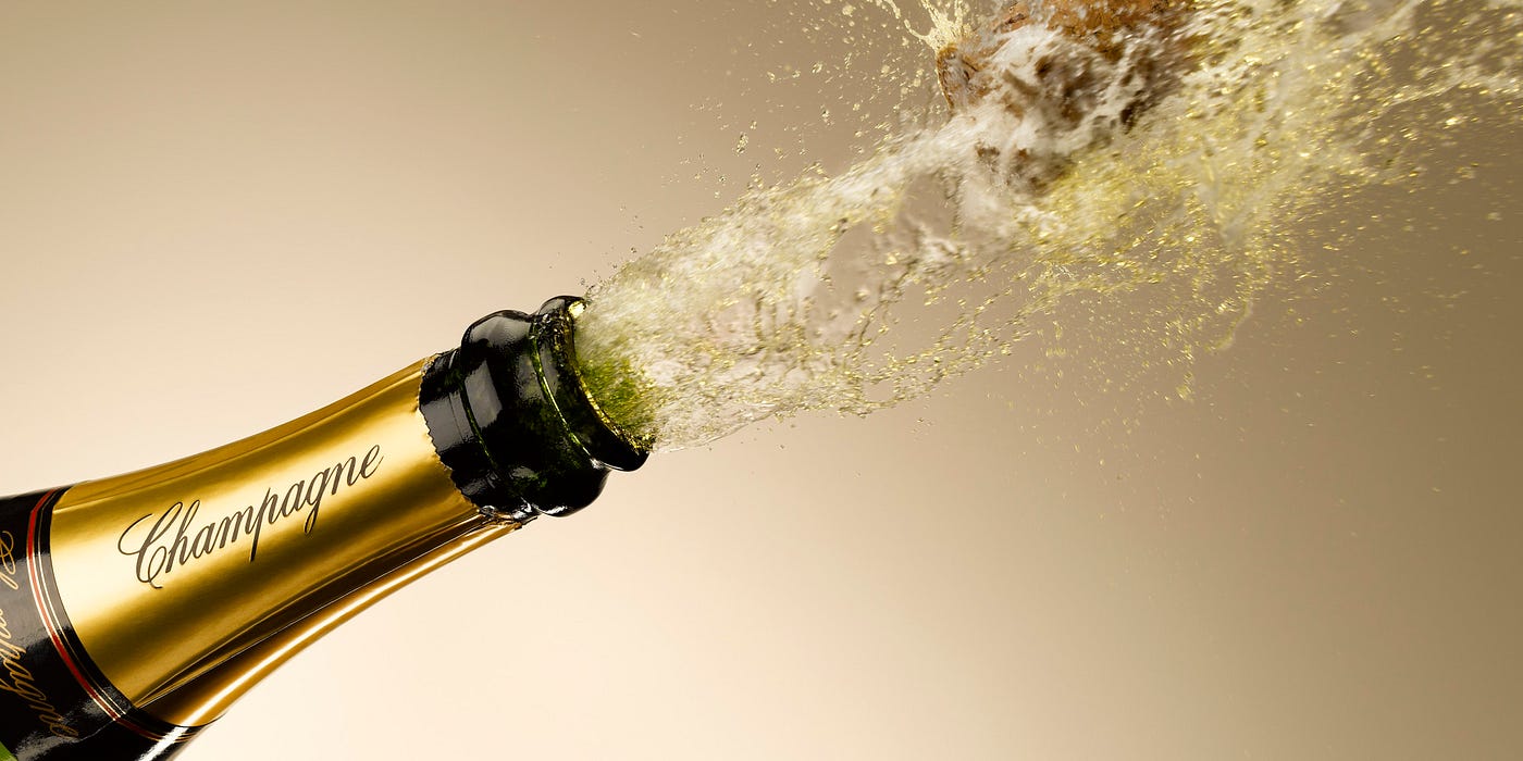 Moet et Chandon Champagne for Sale at the Best Price - Buy Wine Online -  Envie de Champagne