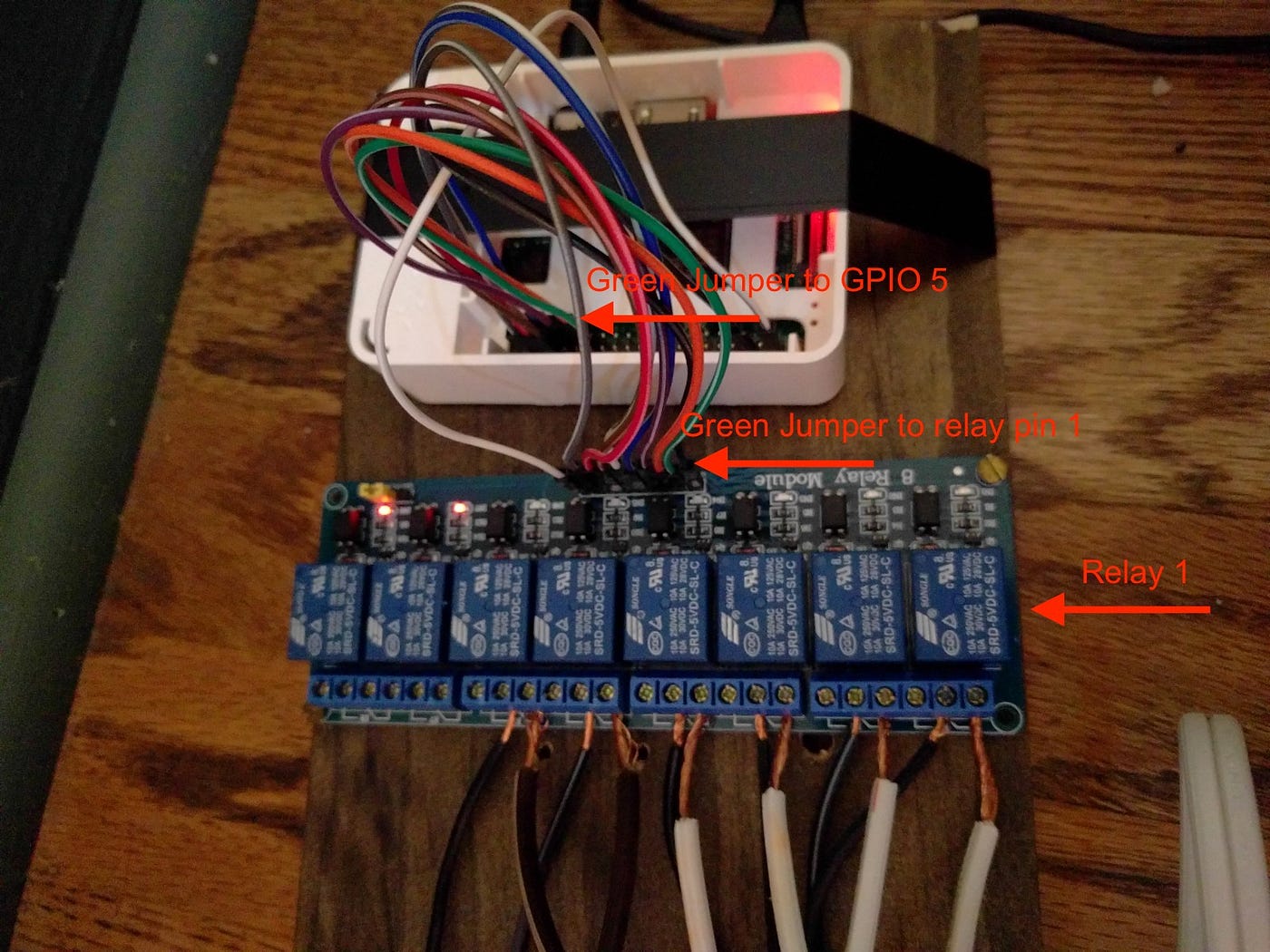 Raspberry Pi Christmas Light Controller - Make