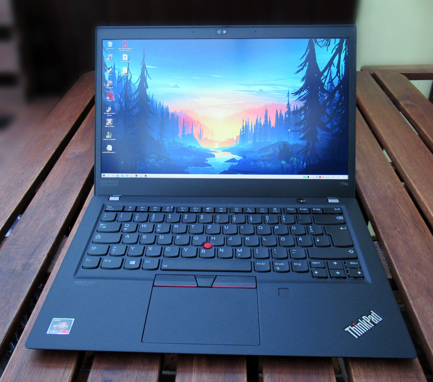 ThinkPad T14s /w AMD Ryzen PRO 4750U Review | The Startup