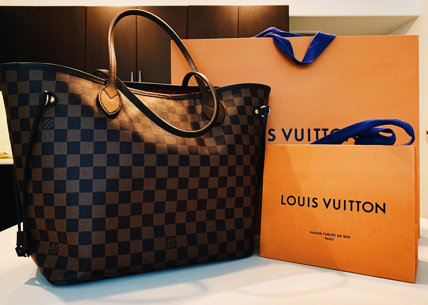 Louis Vuitton Neverfull Damier MM - Luxury Shopping