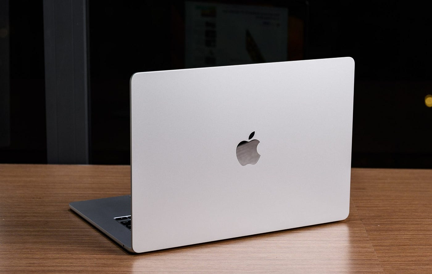 MacBook Air 15-inch vs 13-inch MacBook Air M2: compared
