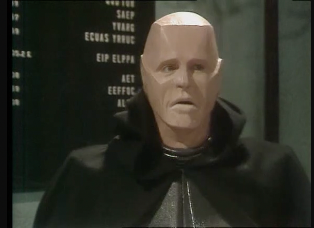 Kryten's Hilarious Closing Arguments in Red Dwarf, image size:1204x874