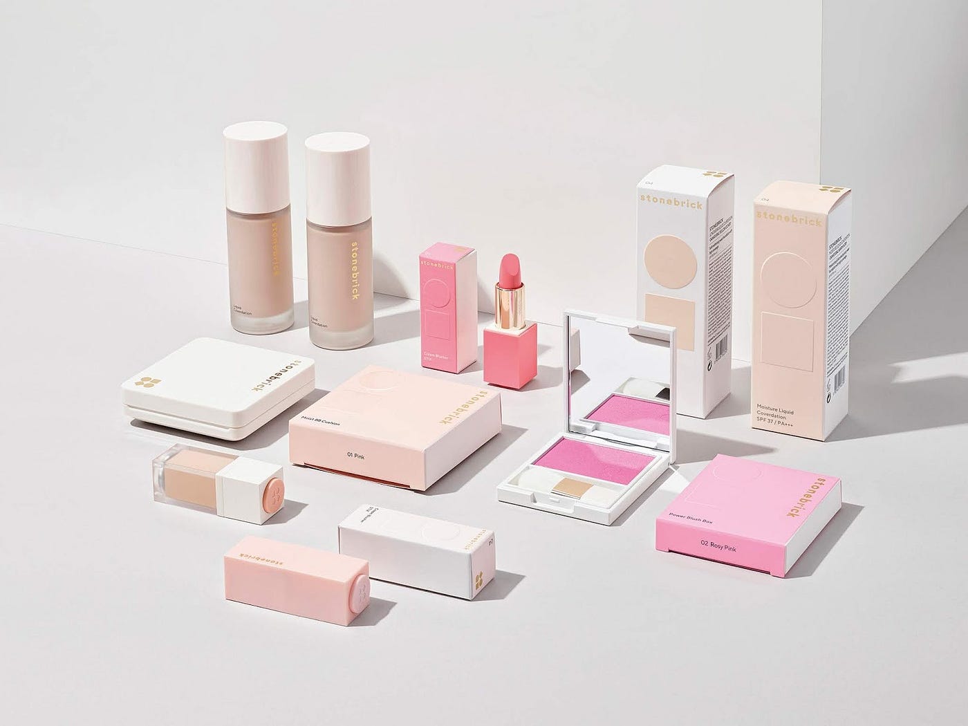 Exploring the Benefits of Using Cosmetic Boxes for Packaging Cosmetics | by  BoxesGen | Medium