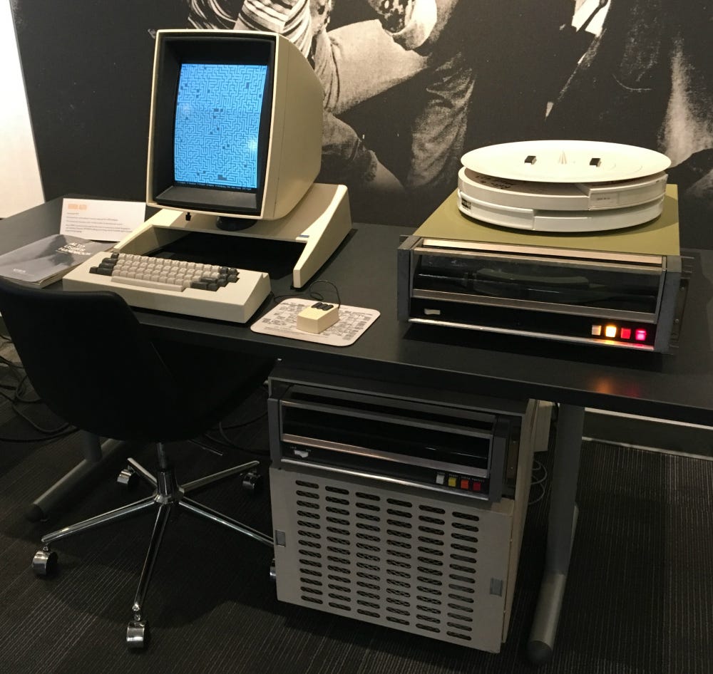 Xerox Alto Is Rebuilt and Reconnected by the Living Computer