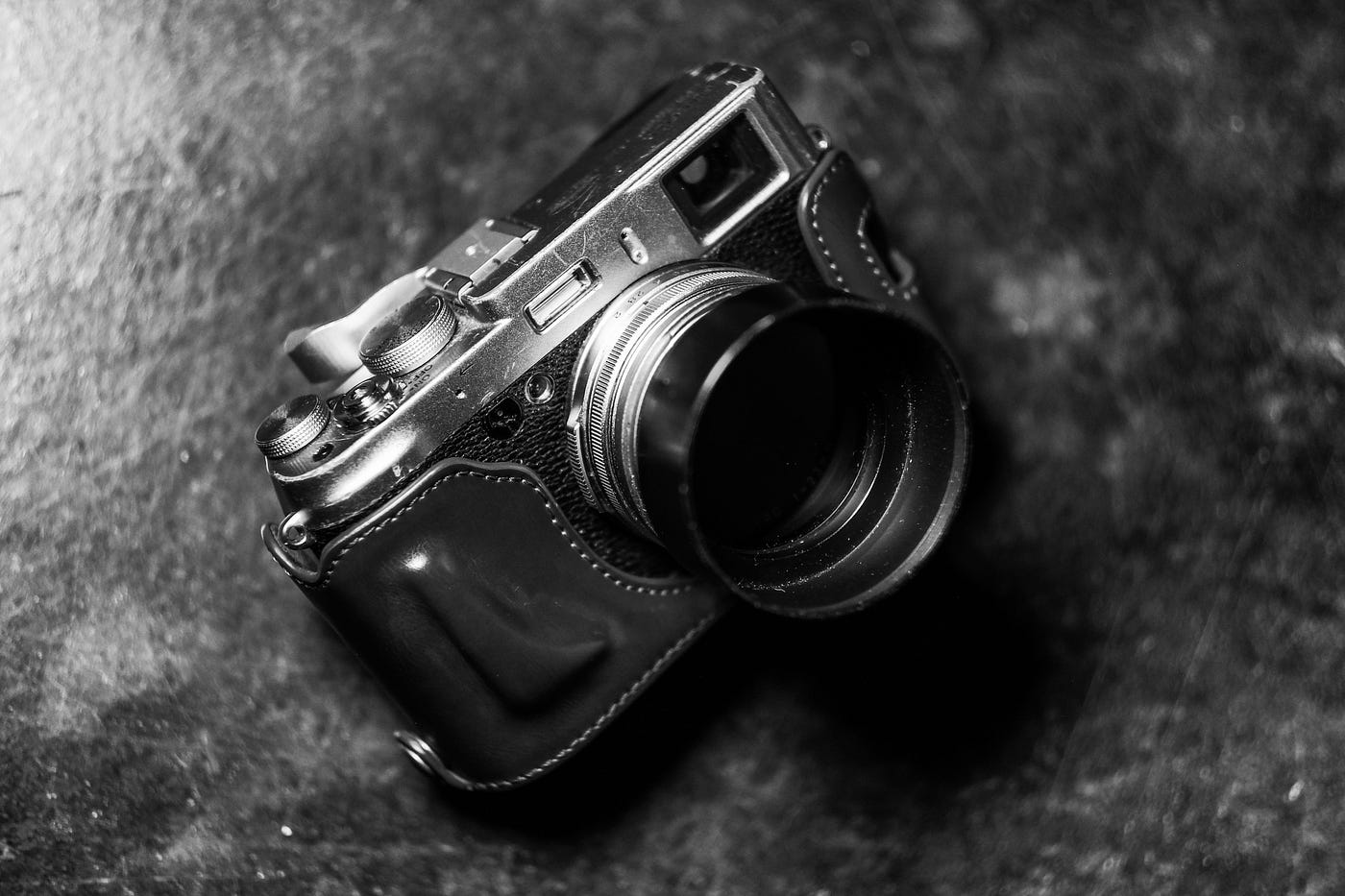 gelijktijdig Dwingend Giet The Life of a Fujifilm x100 Original | by Chris Ferr | Medium