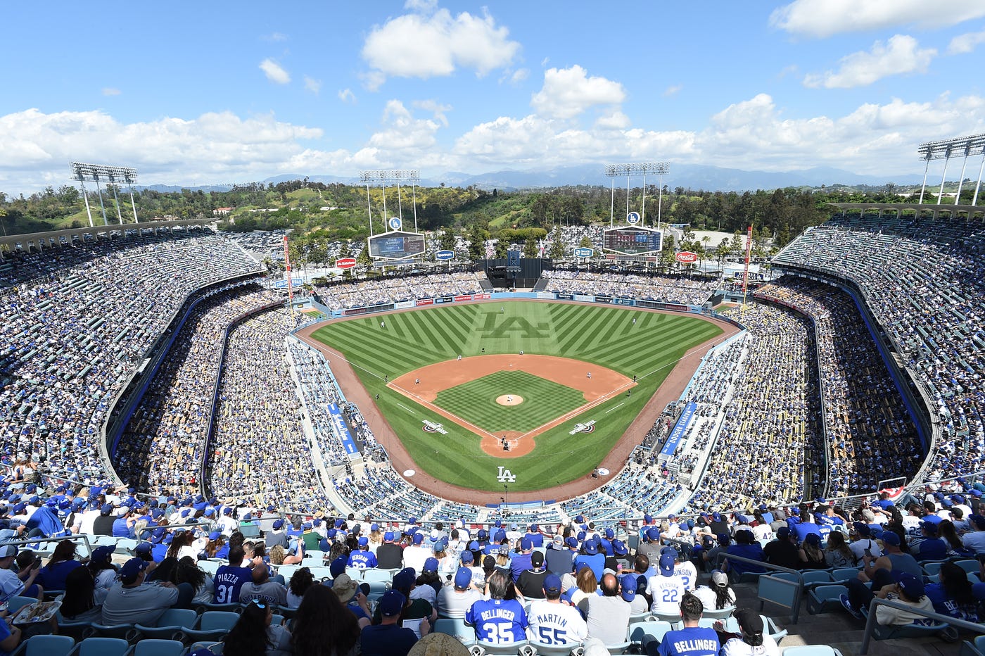 Dodgers' 2020 schedule announced. Season starts at home March 26