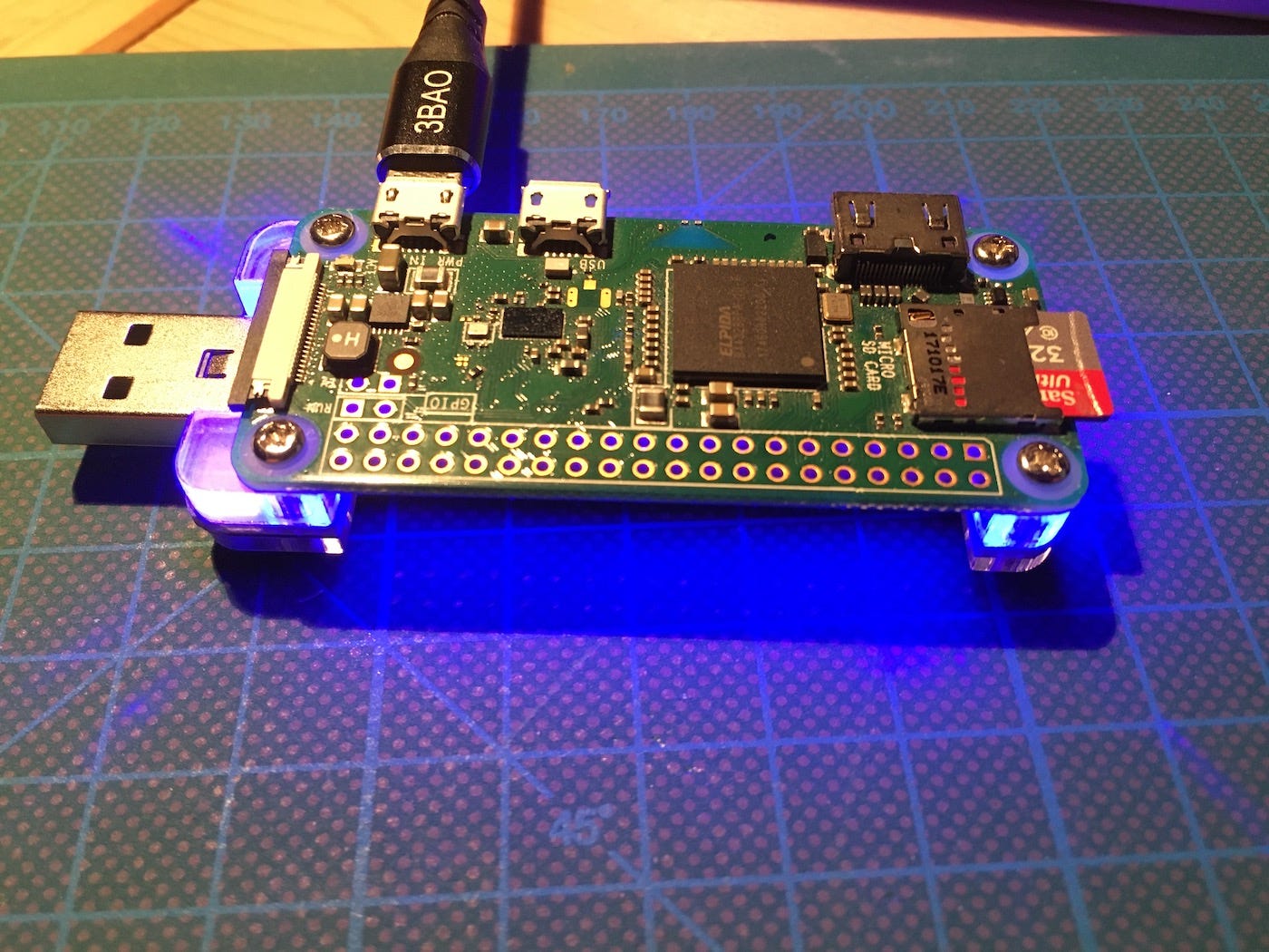 Turning the Raspberry Pi Zero into a Hacking Gadget
