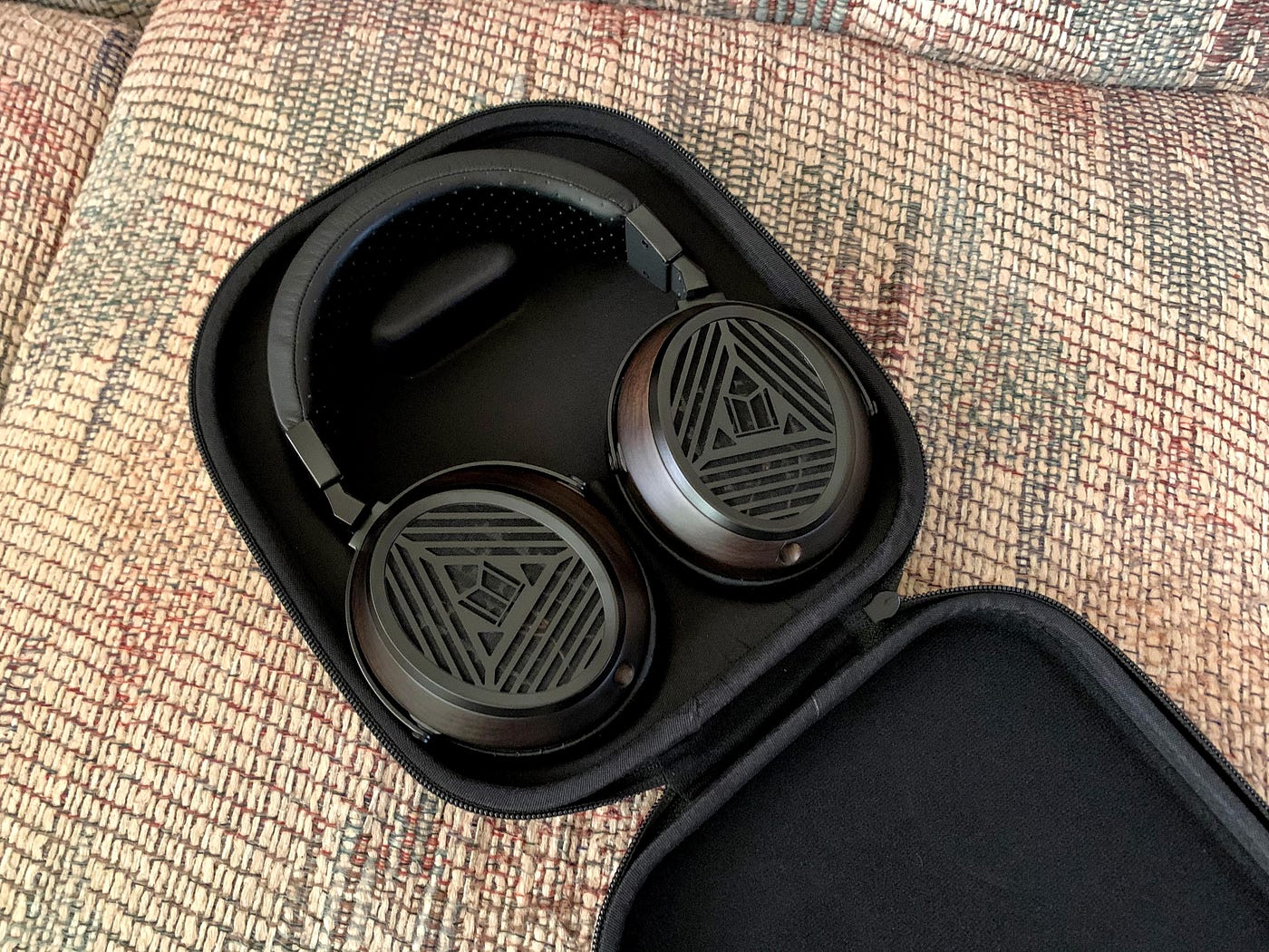 Monoprice Monolith M570 Headphones Review