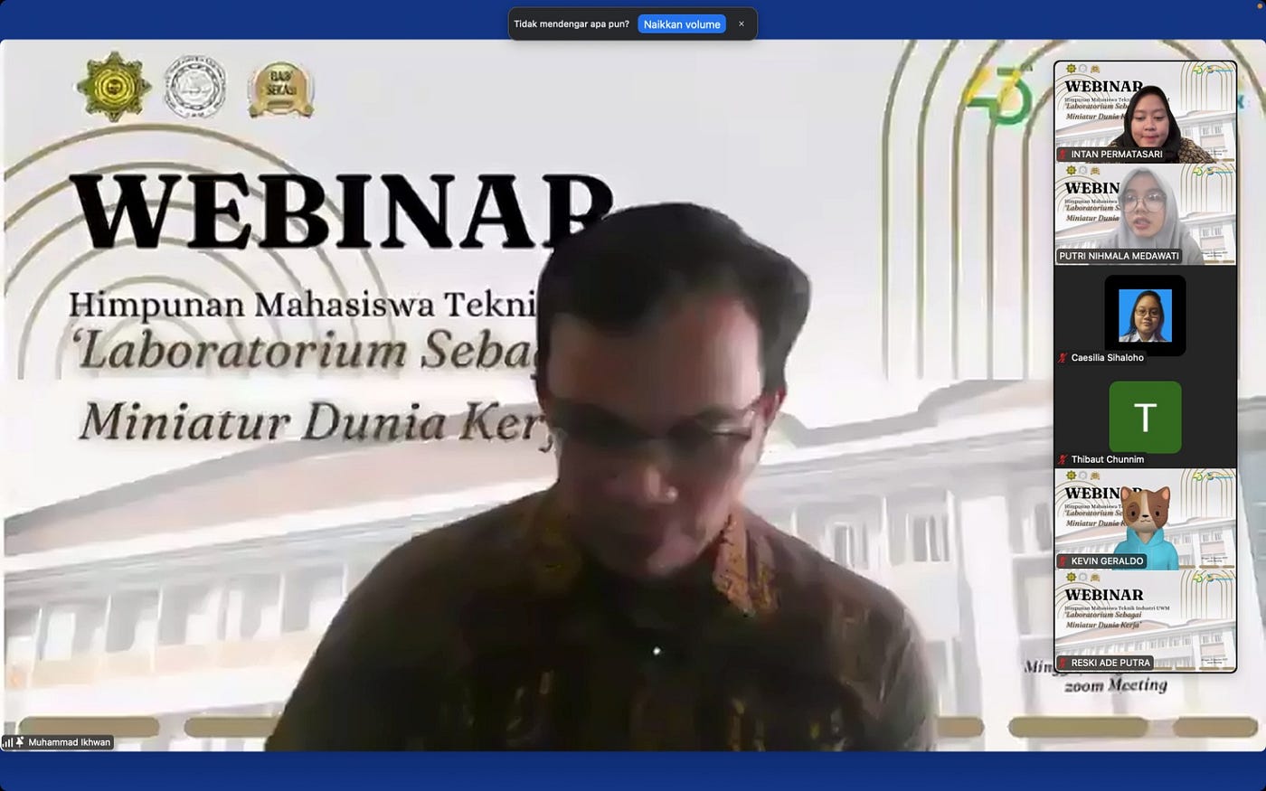 Laboratorium: Gambaran Nyata Dunia Industri
