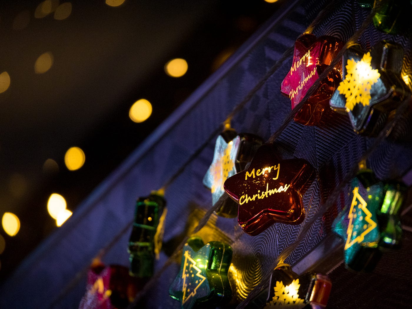 2021/12/25 100mm f2.8 1/200sec iso1600