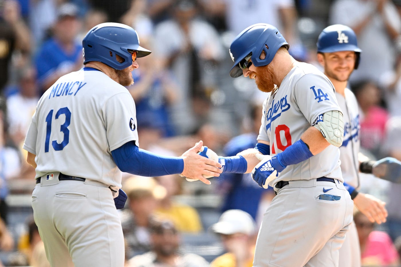 Dodgers reach the postseason for 10th straight season, by Cary Osborne