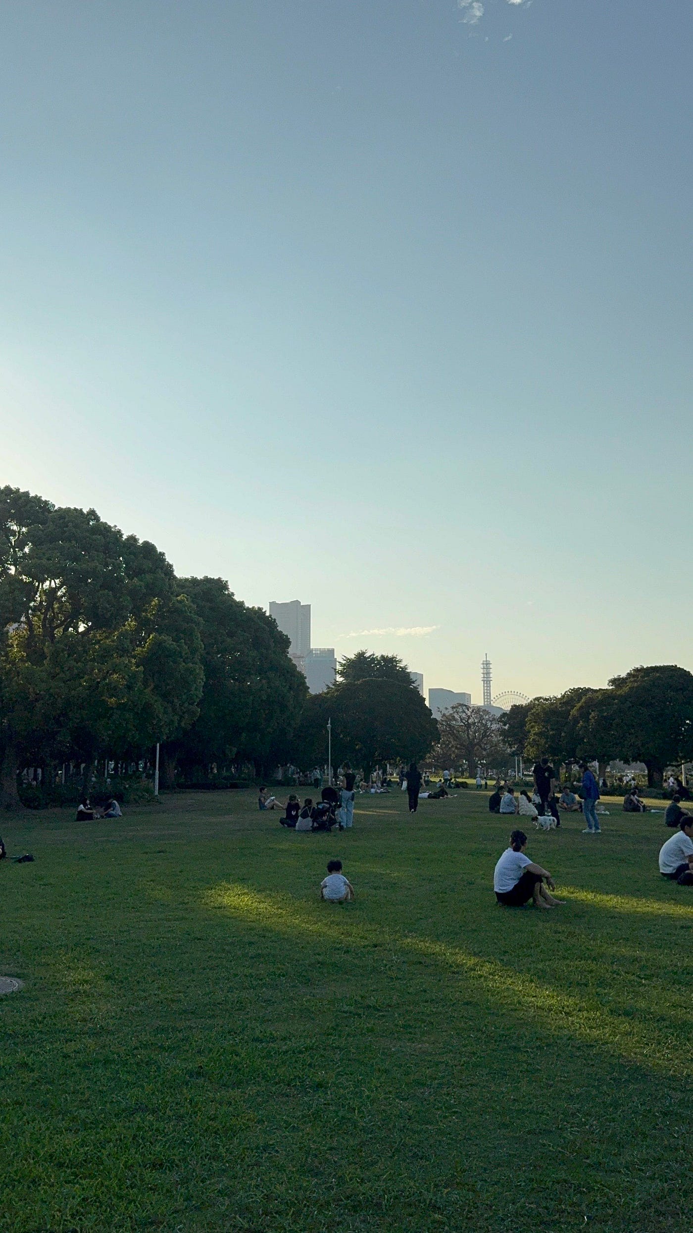 View of the Yokohama skyline from Zonohana Park (left) and Yamashita Park (right)