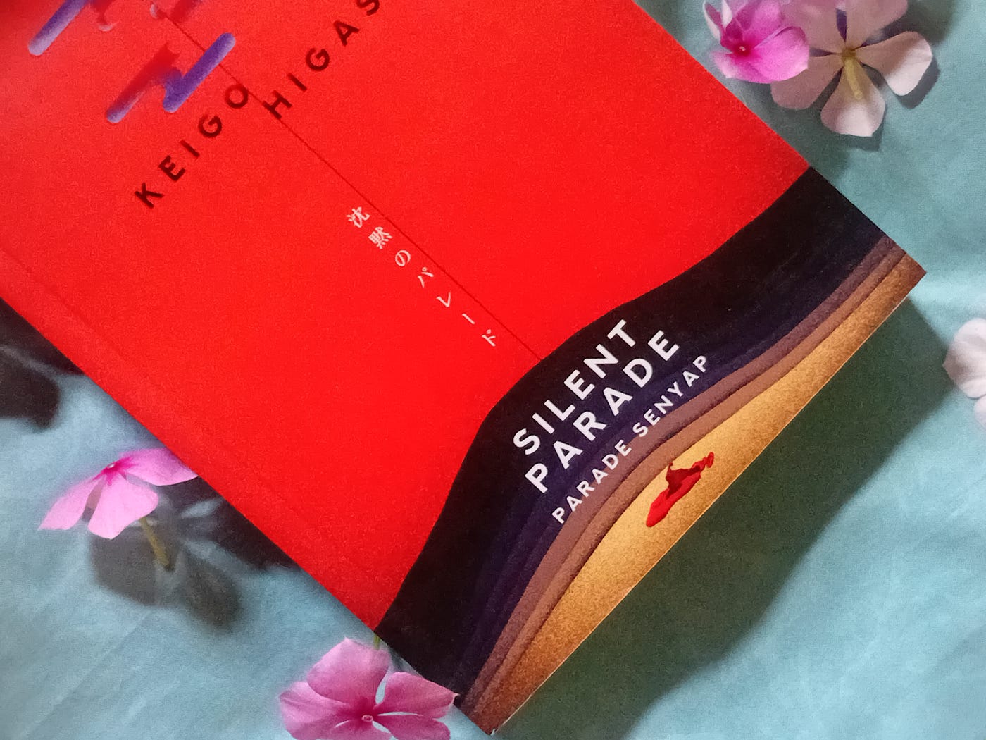 Empat Hari bersama Silent Parade karya Keigo Higashino
