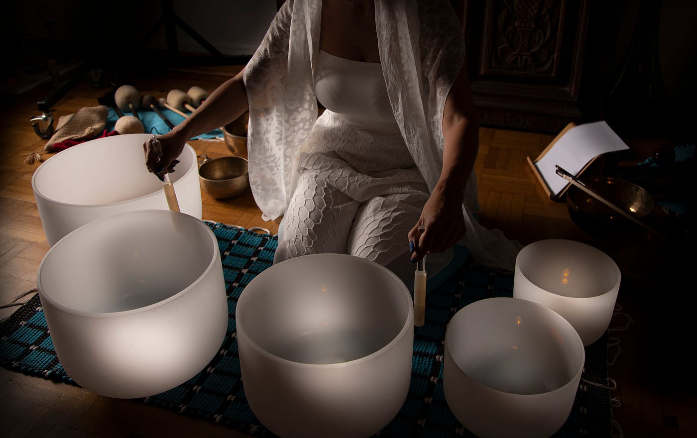 Crystal Singing Bowl Sound Bath: What Frequency Healing Feels Like | by  Jungjin Moon | Medium