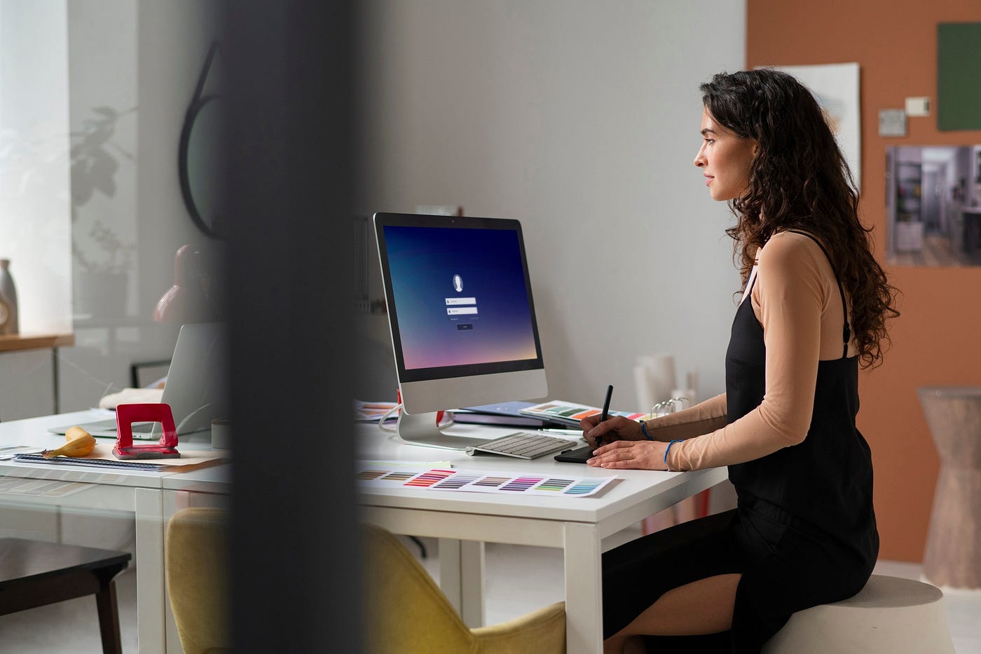 How to Find and Pitch to Ideal Freelance Web Development Clients