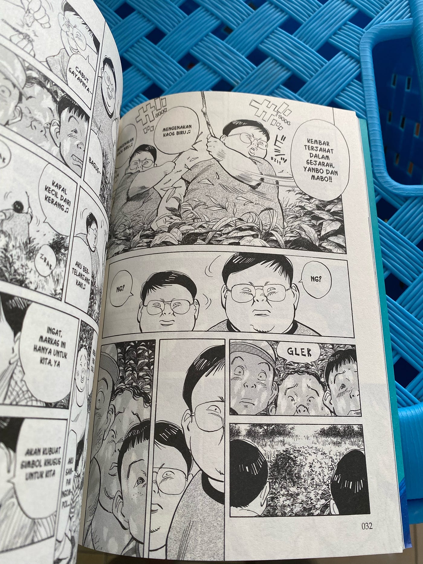 Review Komik 20th Century Boys Complete Edition 1 oleh Naoki Urasawa.