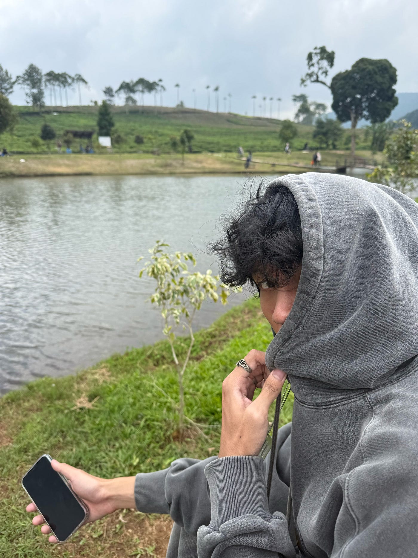 Untuk Seruniku, Akmal