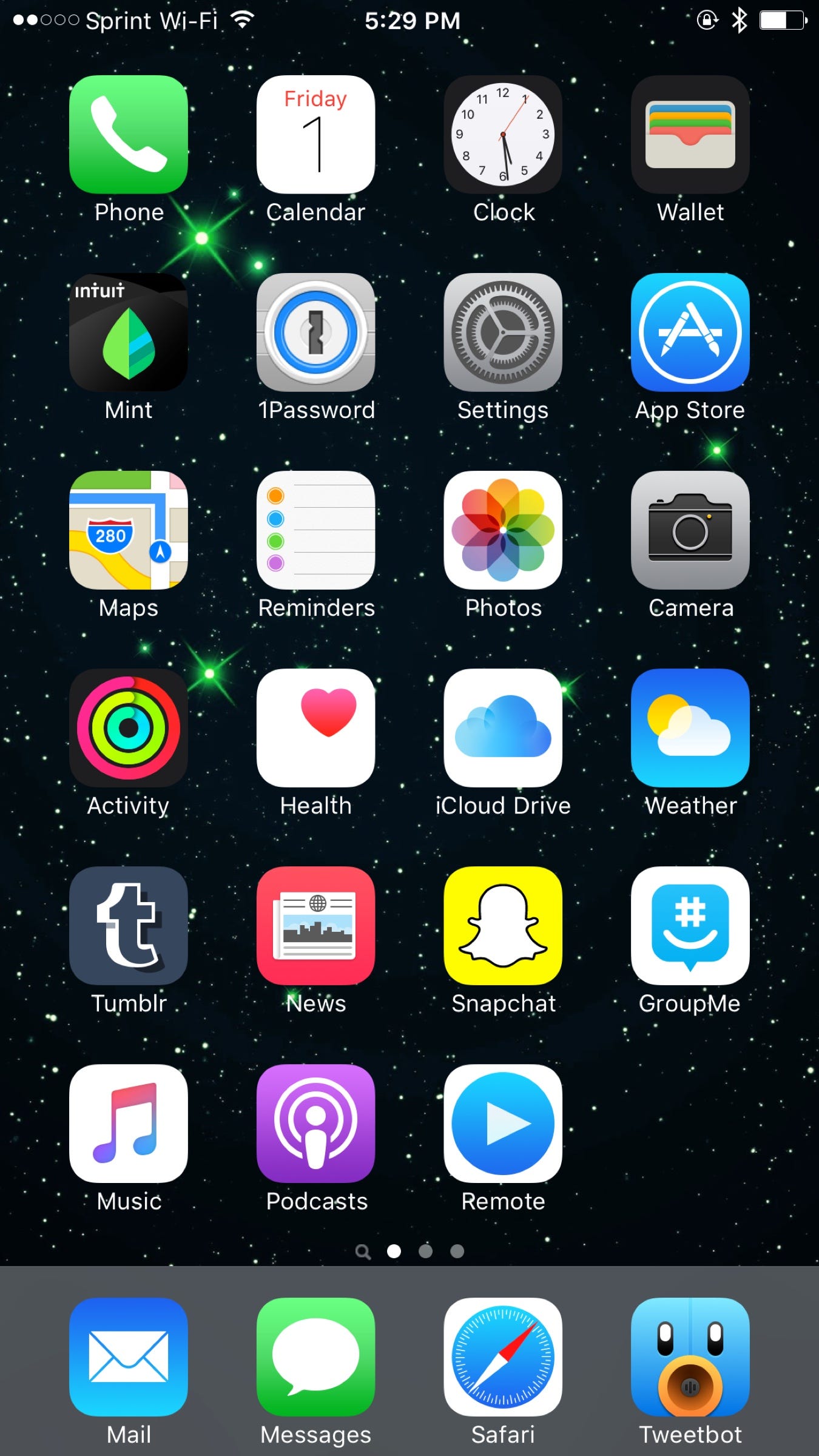 My home screen from 2015 on my iPhone 6s Plus. | by Erik Peterman | Tech:  News, and Opinions | Medium