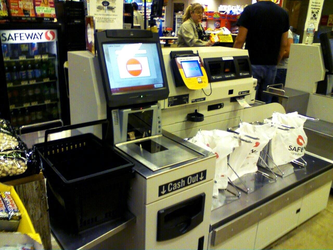 Why Self-Service Checkouts Suck. “Unexpected Item in the Bagging Area”… |  by Joe Pendlebury | THE UX CHAP | Medium