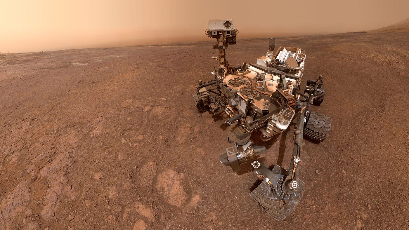 NASA's Curiosity rover uses smartphone technology to reveal the geology of  Mars | by Robert Lea | Predict | Medium