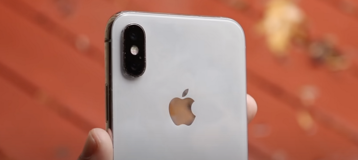 iPhone X In 2022! (Still Worth It?) (Review) | by Simple Alpaca | Medium