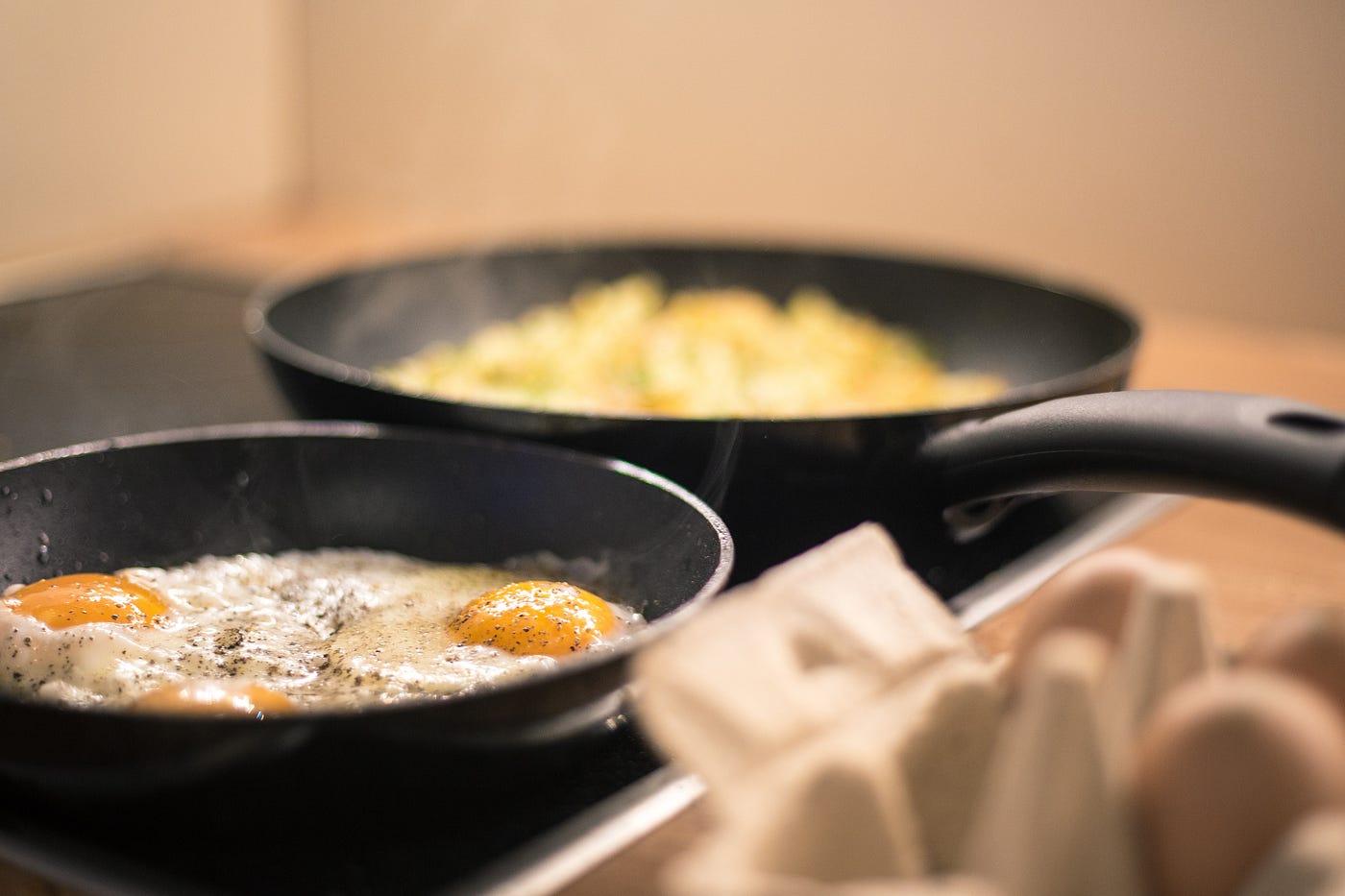 2/4-hole Egg Pan Portable Non-stick Pan Household Kitchen Frying
