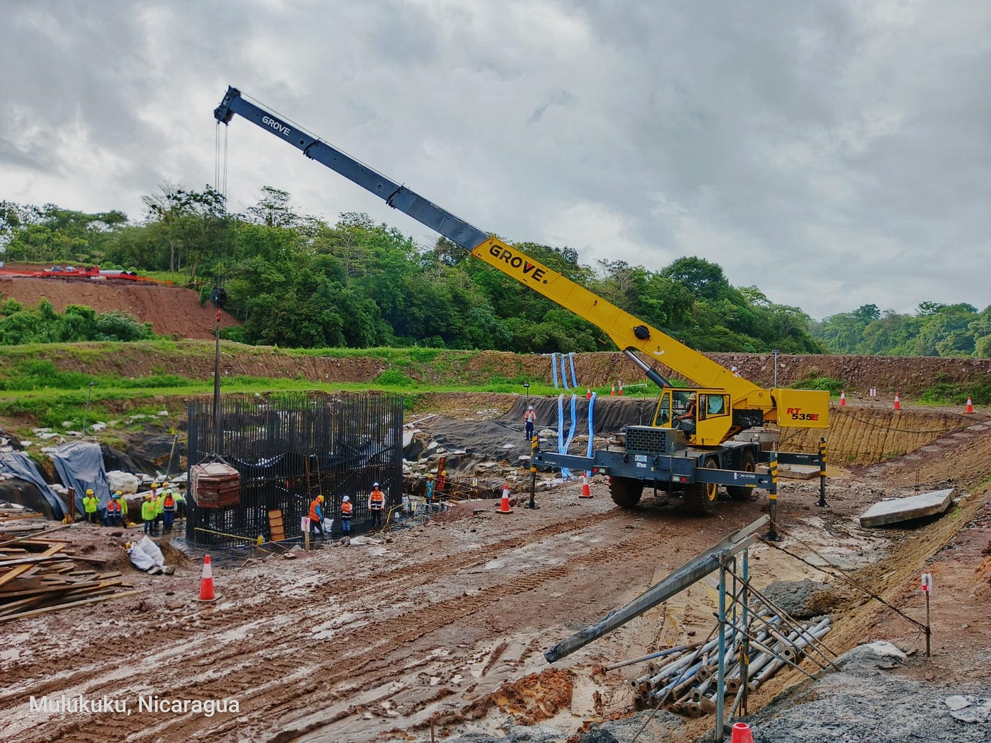 Ingeniería en Terreno Hostil: Precisión y Seguridad en Obra Civil.