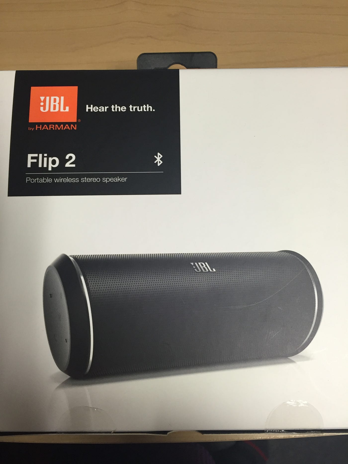 JBL Flip2. Apple tv 用にBluetooth接続のスピーカー、JBL… | by