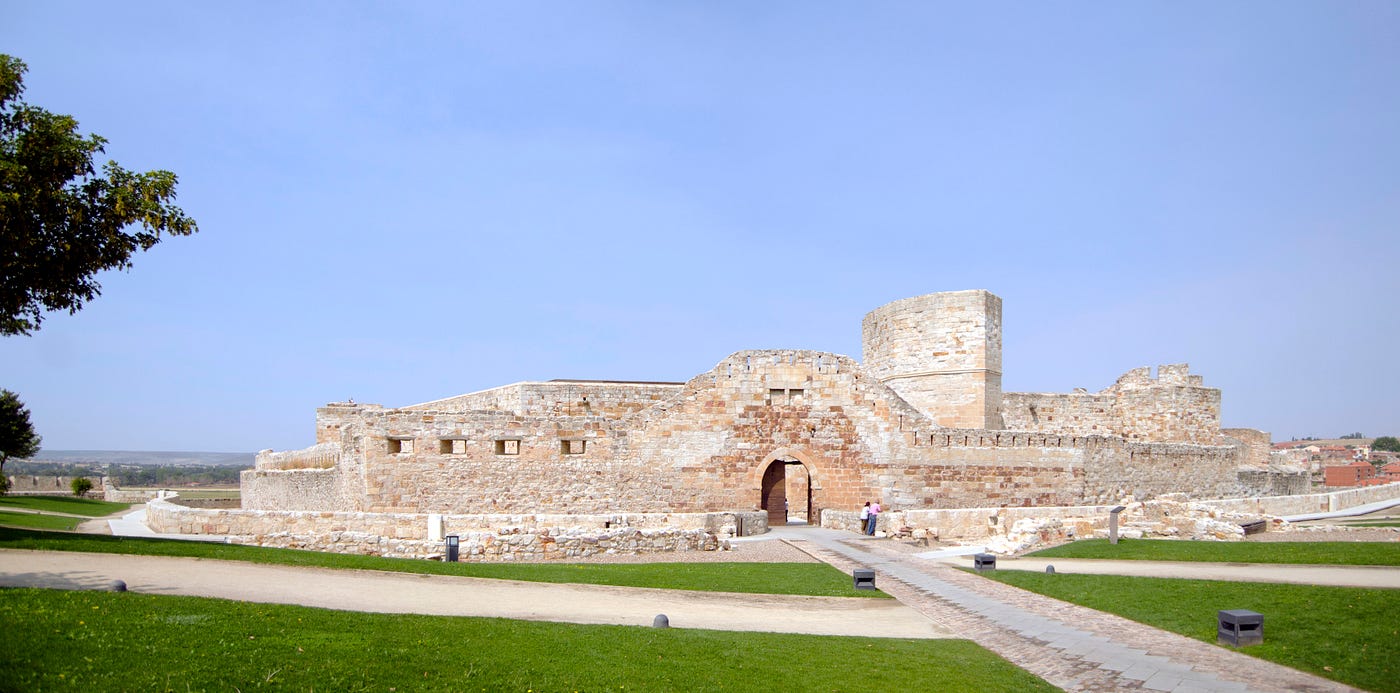 Zamora, la bien cercada