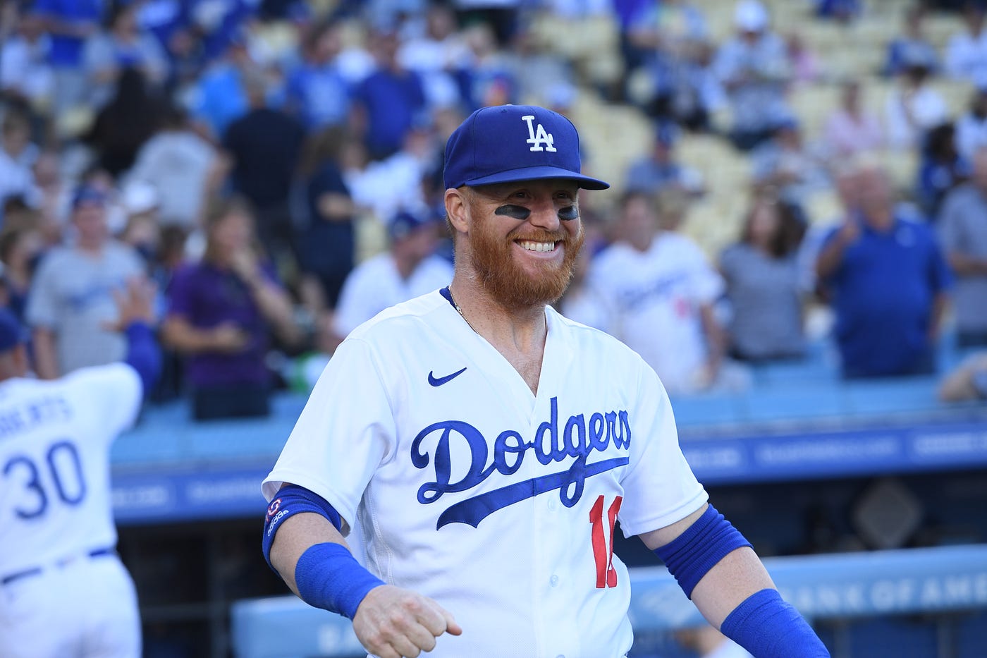 Justin Turner named the 2022 Roberto Clemente Award winner, by Cary  Osborne