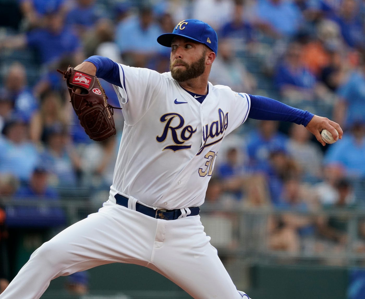 Dodgers acquire left-handed pitcher Danny Duffy from Royals - Los