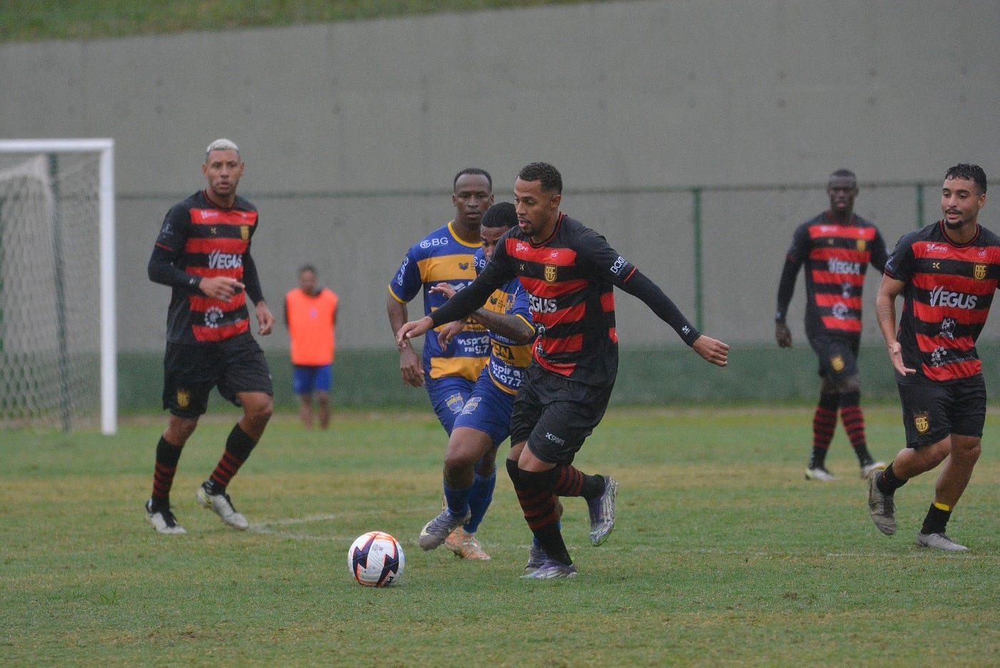 Futebol: AD Guarulhos vence com propriedade o Votoraty por 3 a 0; Flamengo de Guarulhos sofre fora…