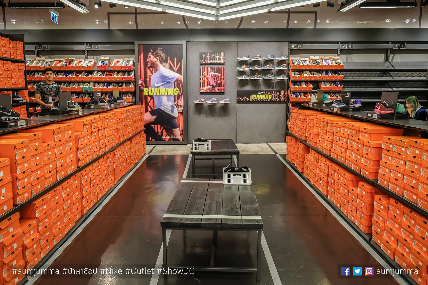 nike factory outlet show dc