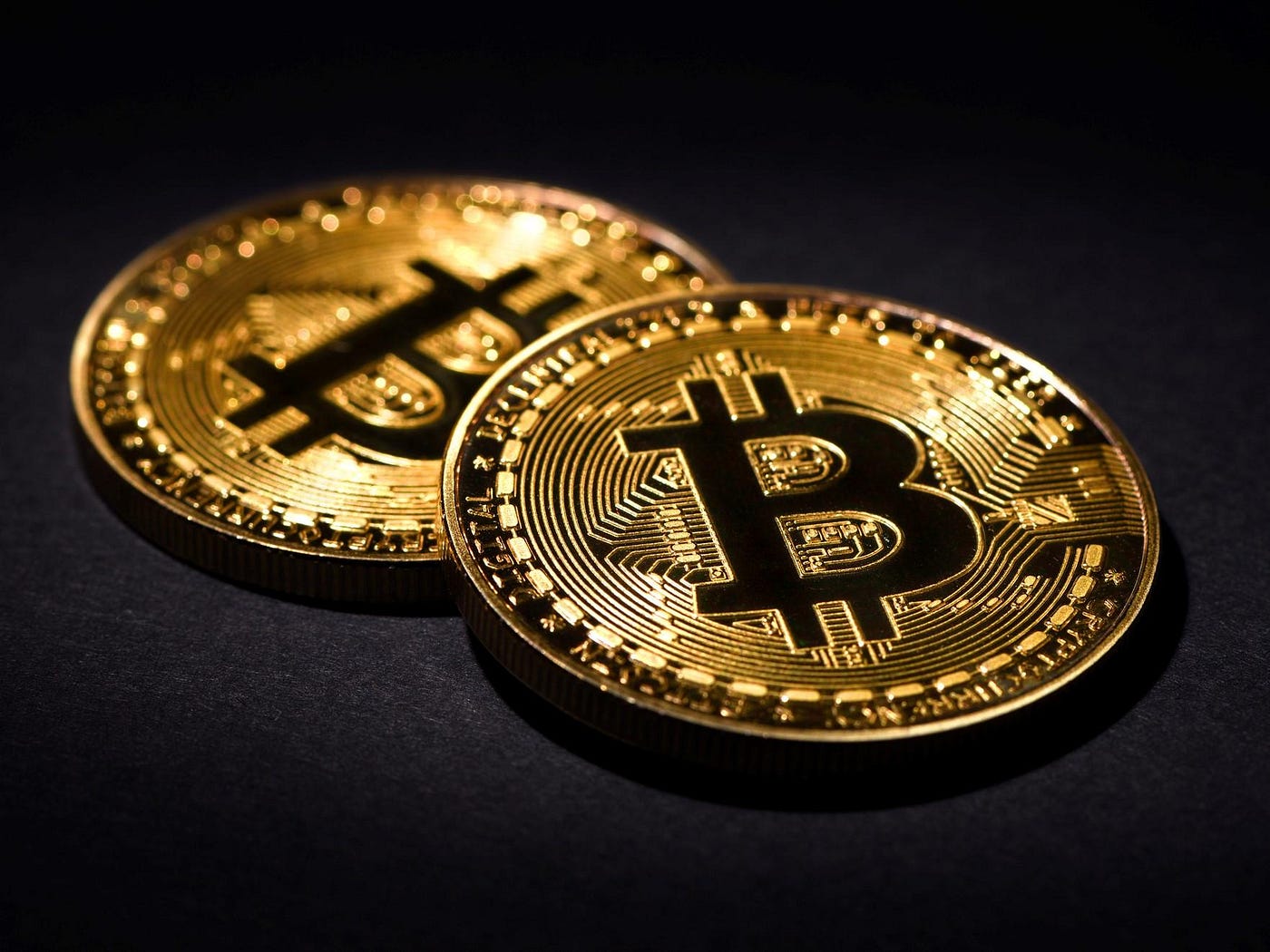 Ethereum vs. Bitcoin: Blockchain Showdown | by Yaman Habip | Medium