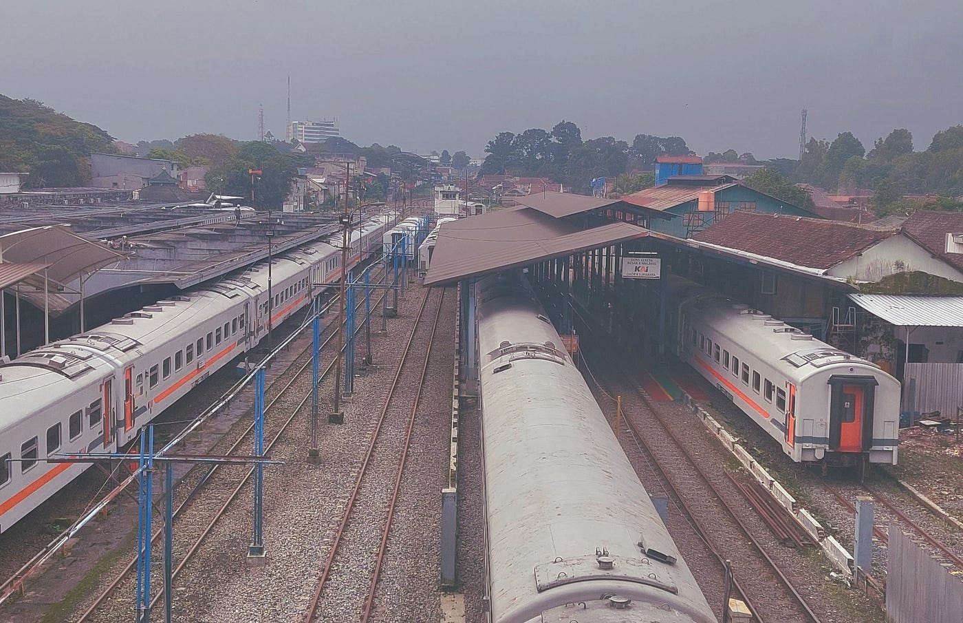 Lokomotif Tanpa Rem