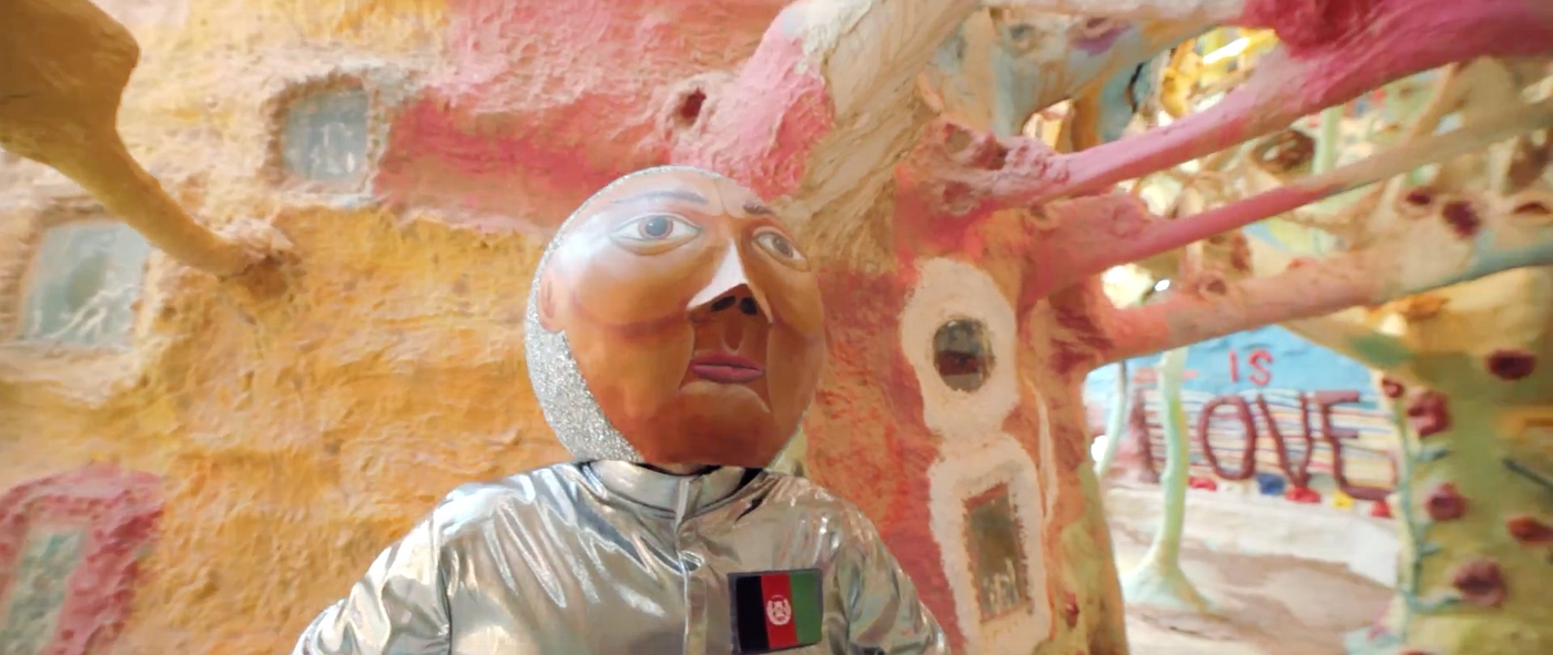Qais Essar’s Music Video ‘Poppy Flowers Bloom in the Springtime of My Love’ Has An Alien Beauty