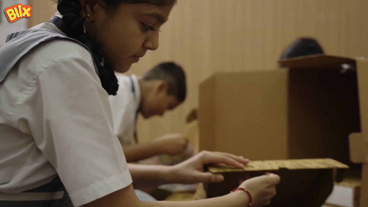 Why Do Schools Need Experiential Learning Labs and Not Just Smart Boards?