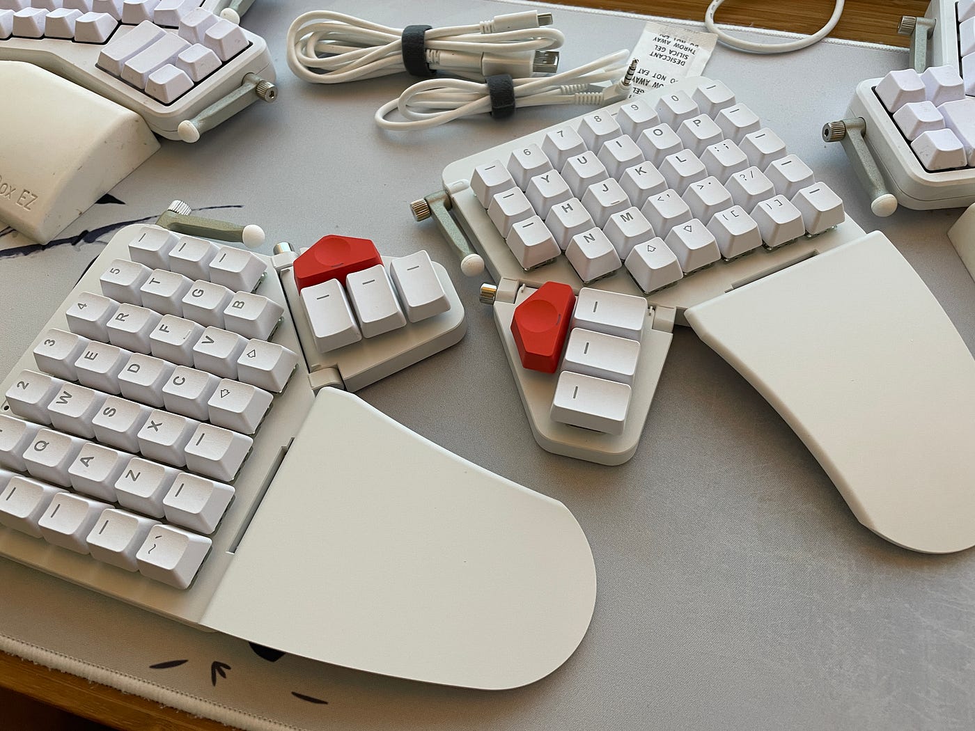 ZSA Moonlander Mk1 Review. Expensive, but one of the best ergodox