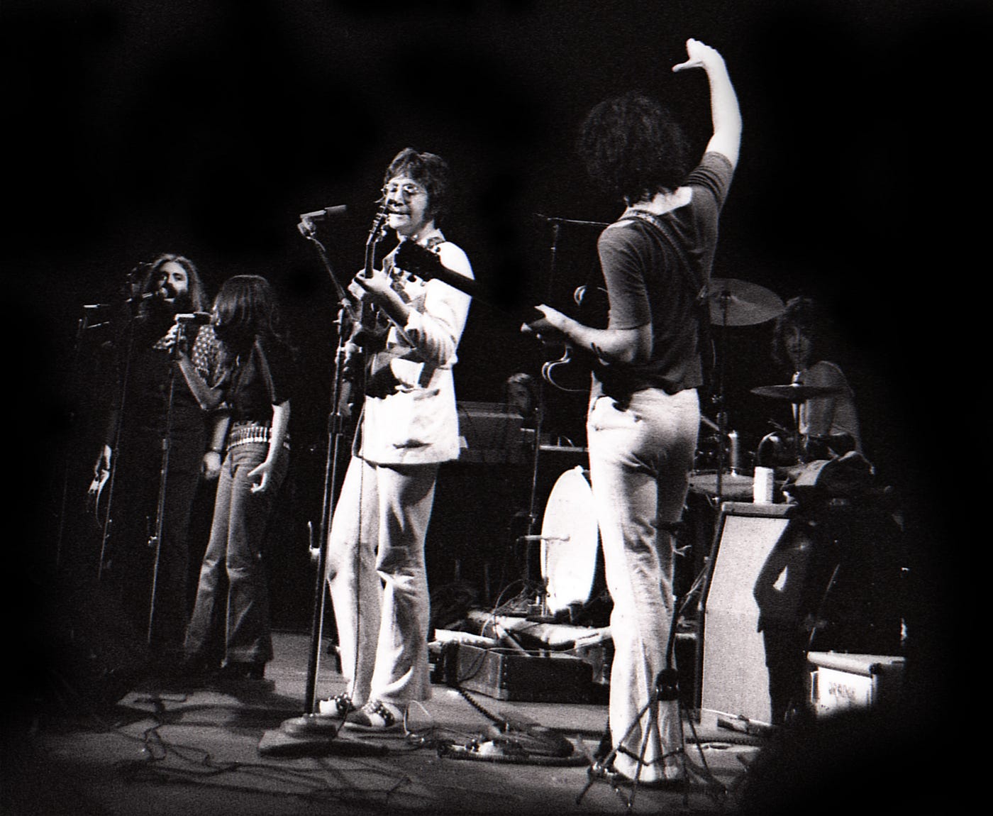 The Night John Lennon Jammed With Frank Zappa at Fillmore