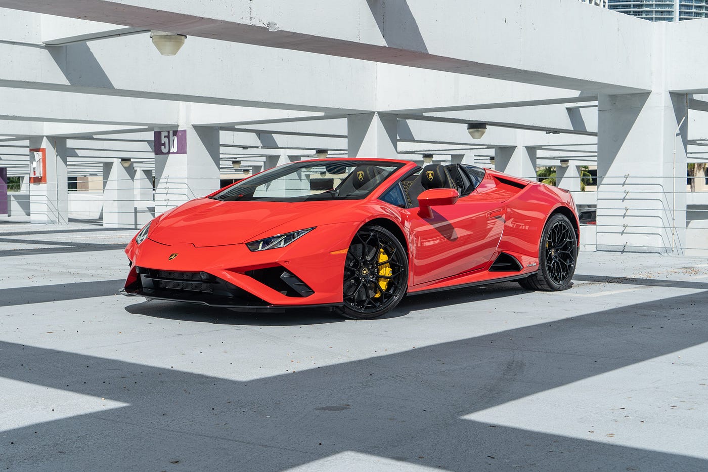 Hire a in Miami Experience Luxury and Style within the