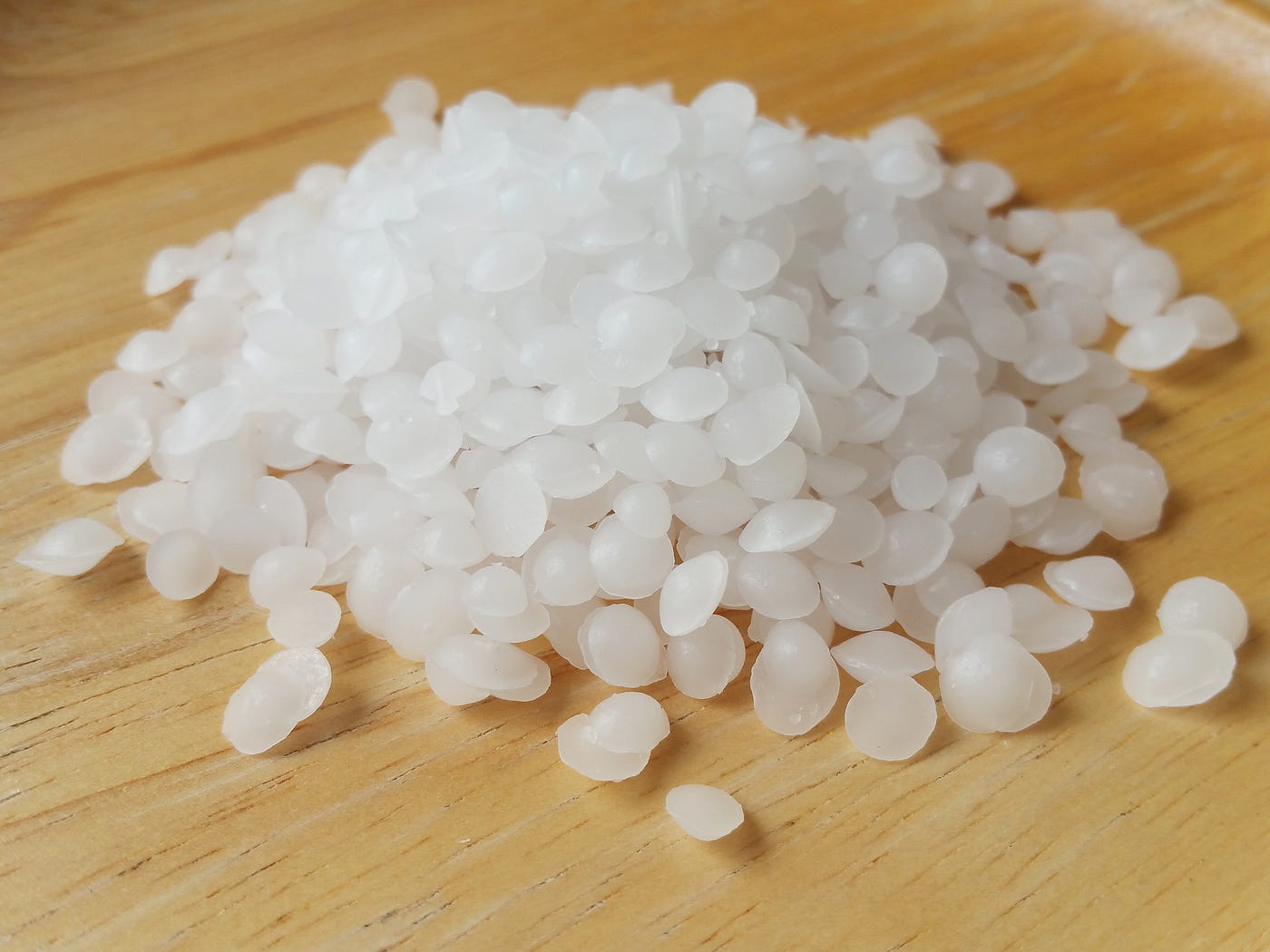 Polyethylene Wax Properties and Industrial Applications | 20 Nano