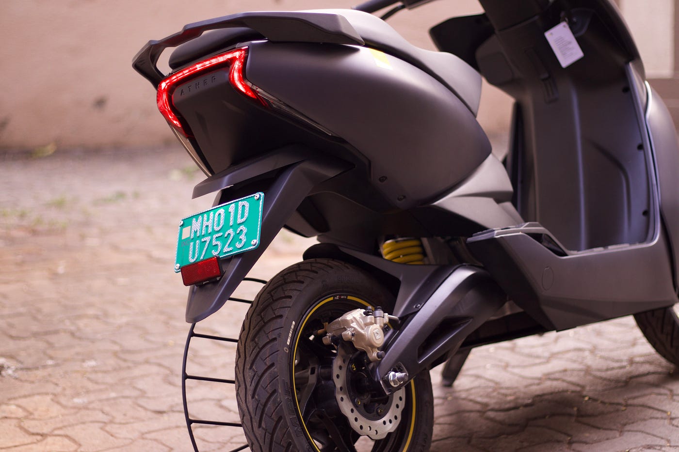 Ather 450x best sale showroom near me