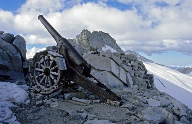 Tre Cannoni. Exploring WWI history at 3000m, among… | by Max Leonard |  Medium