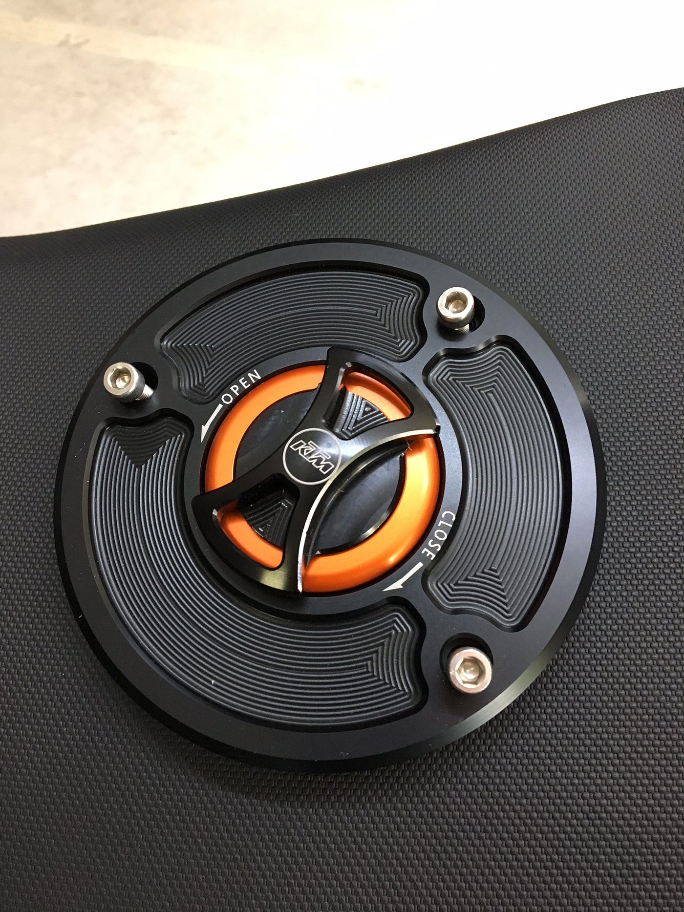 CNCタンクキャップに交換 | by T.Hara | Medium