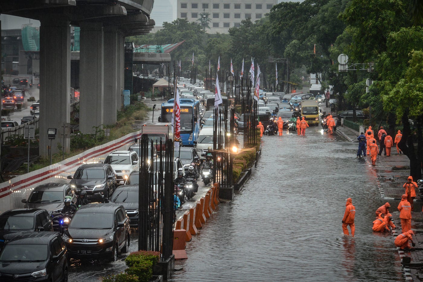 Jakarta Banjir, Yang Salah Hujan Bukan Anies Baswedan