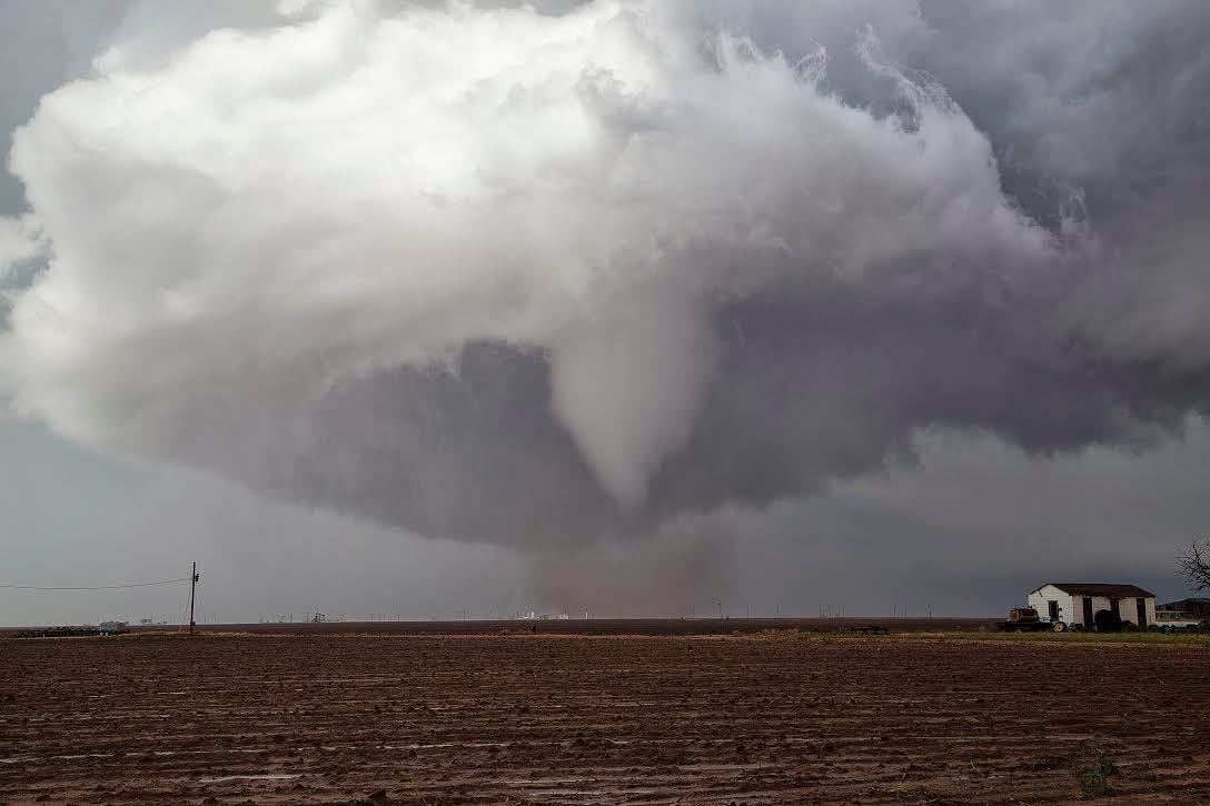 The Stories Behind Those Awesome Weather Photographs | by WXGeeksTWC |  Medium